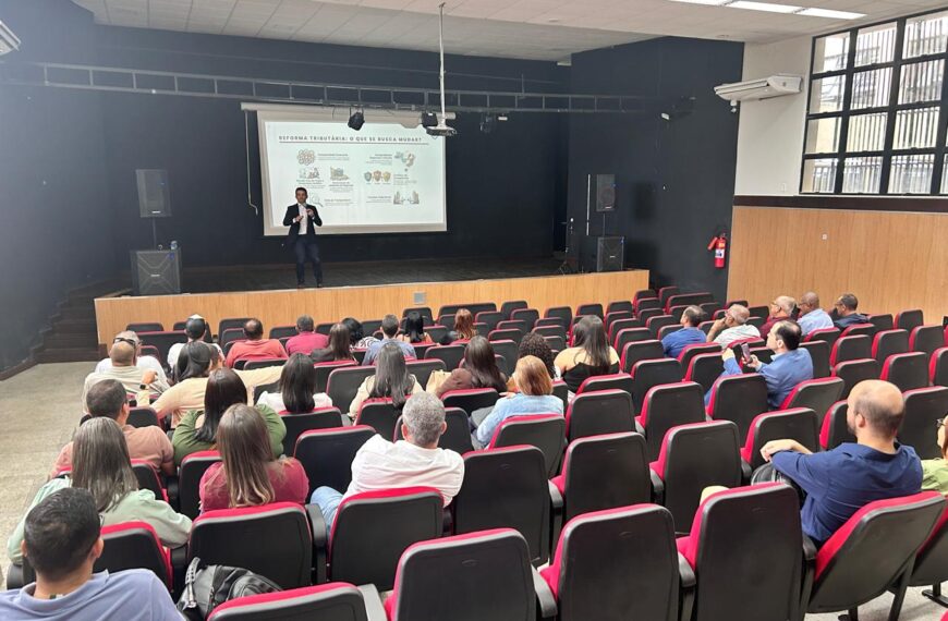 ITABERABA PROMOVE ENCONTRO COM CONTADORES E CONSTRUTORES PARA DEBATER IMPACTOS DA REFORMA TRIBUTÁRIA NO MUNICÍPIO